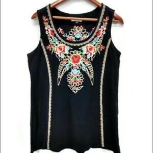 Paparazzi black floral tank size small
